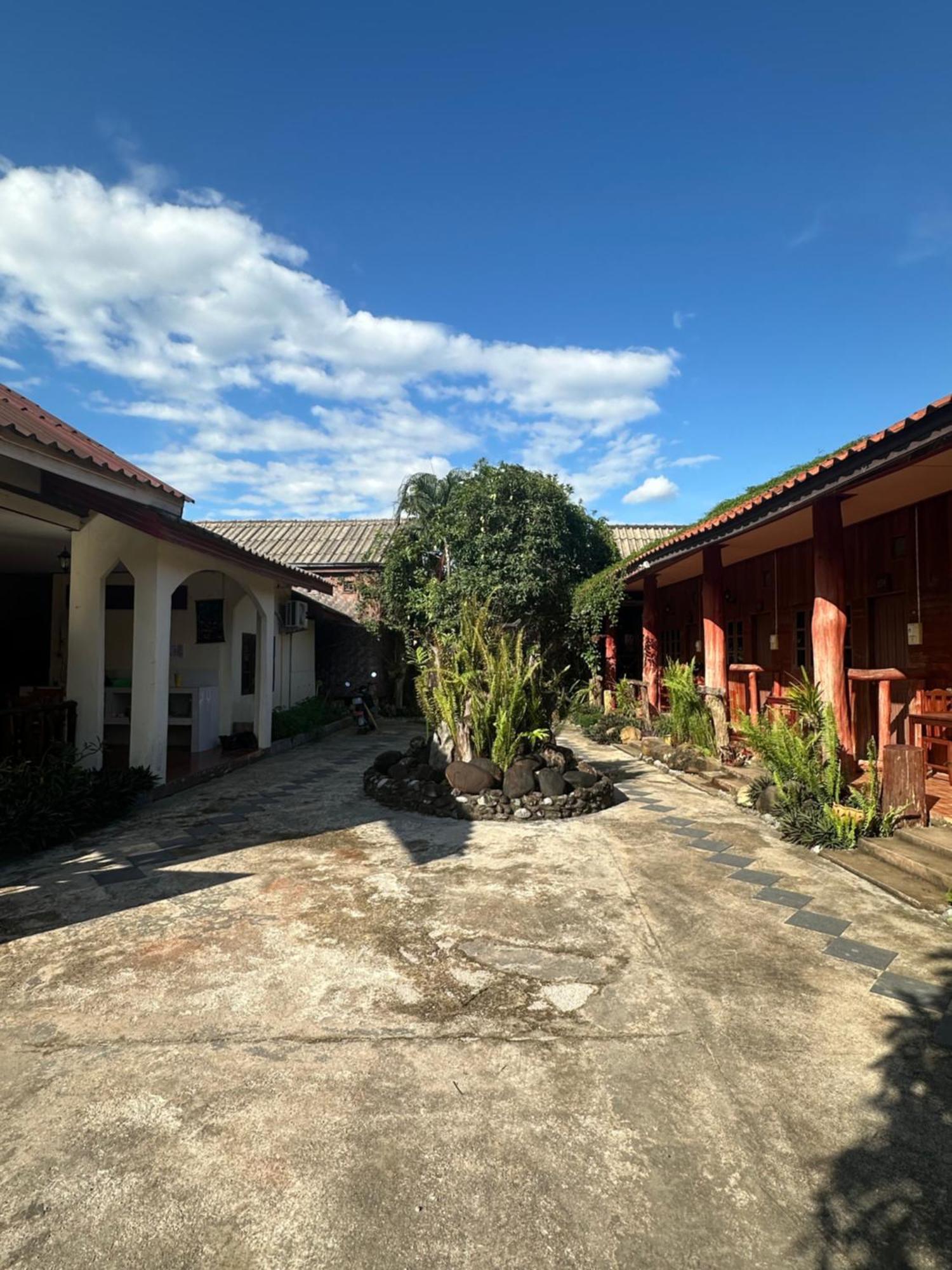 Bungalow Vang Vieng Exteriör bild
