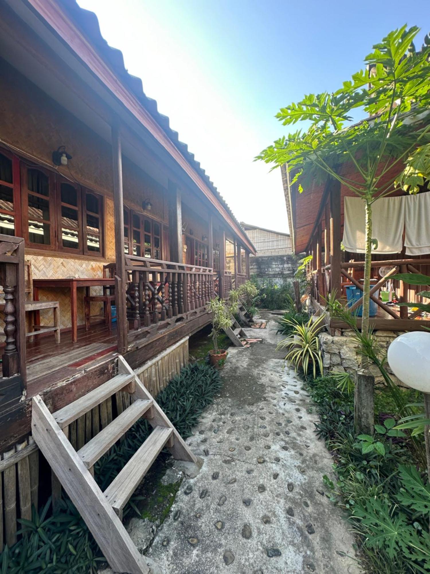 Bungalow Vang Vieng Exteriör bild