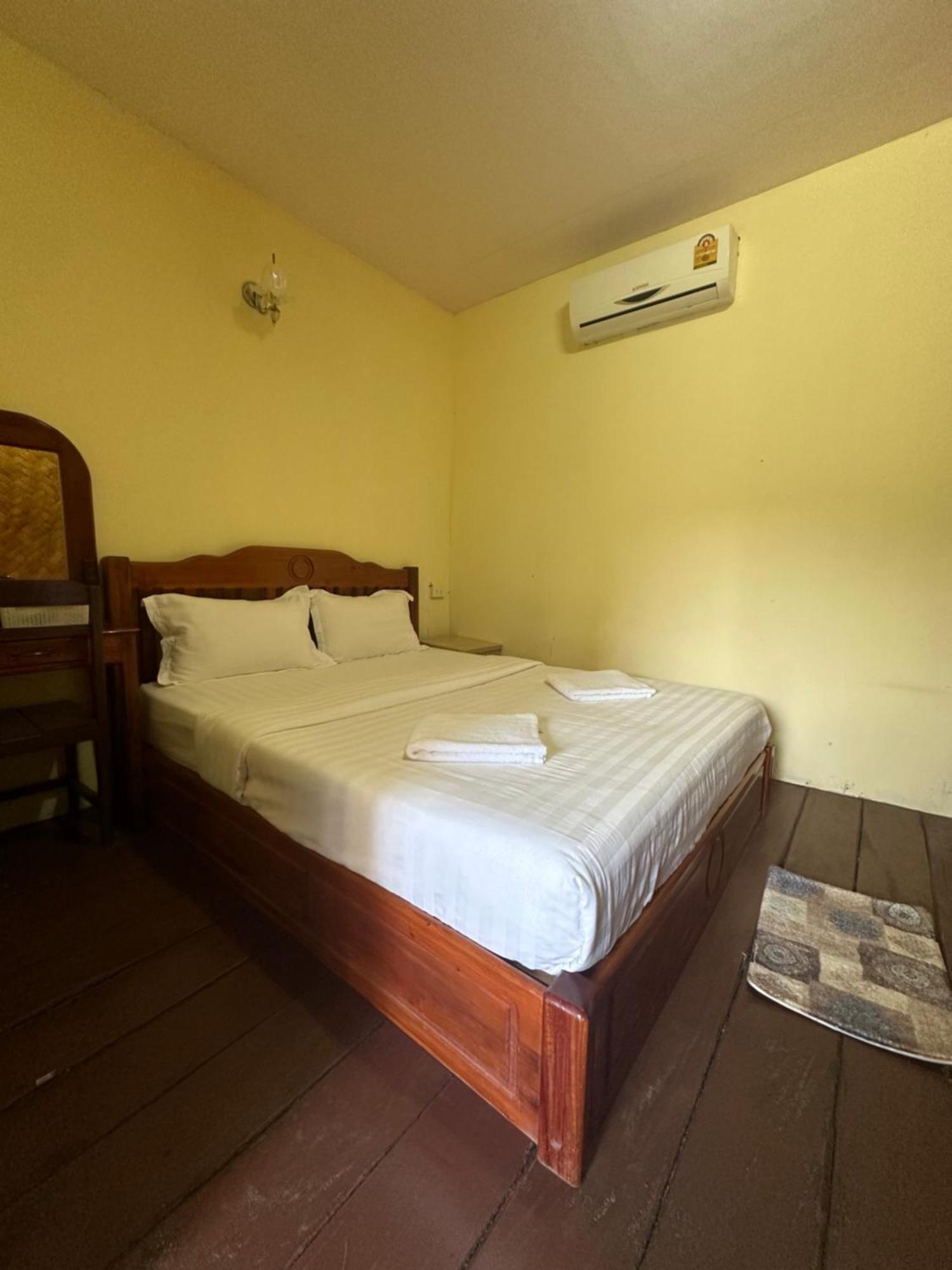 Bungalow Vang Vieng Exteriör bild